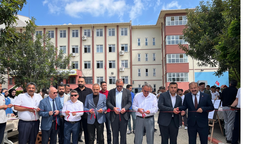 Şehit Mehmet Atıcı Anadolu Lisesinde ''Bahar ve Bilim Şenliği'' Gerçekleşti